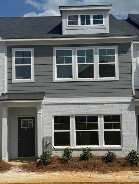489 Tigers Circle - Photo 1