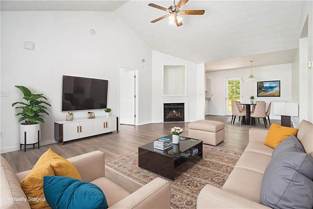 1104 Driftwood Court - Photo 1