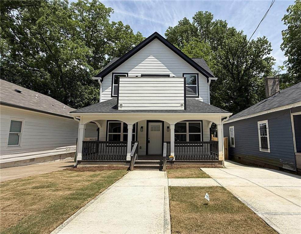 1090 Mcdaniel Street - Photo 1