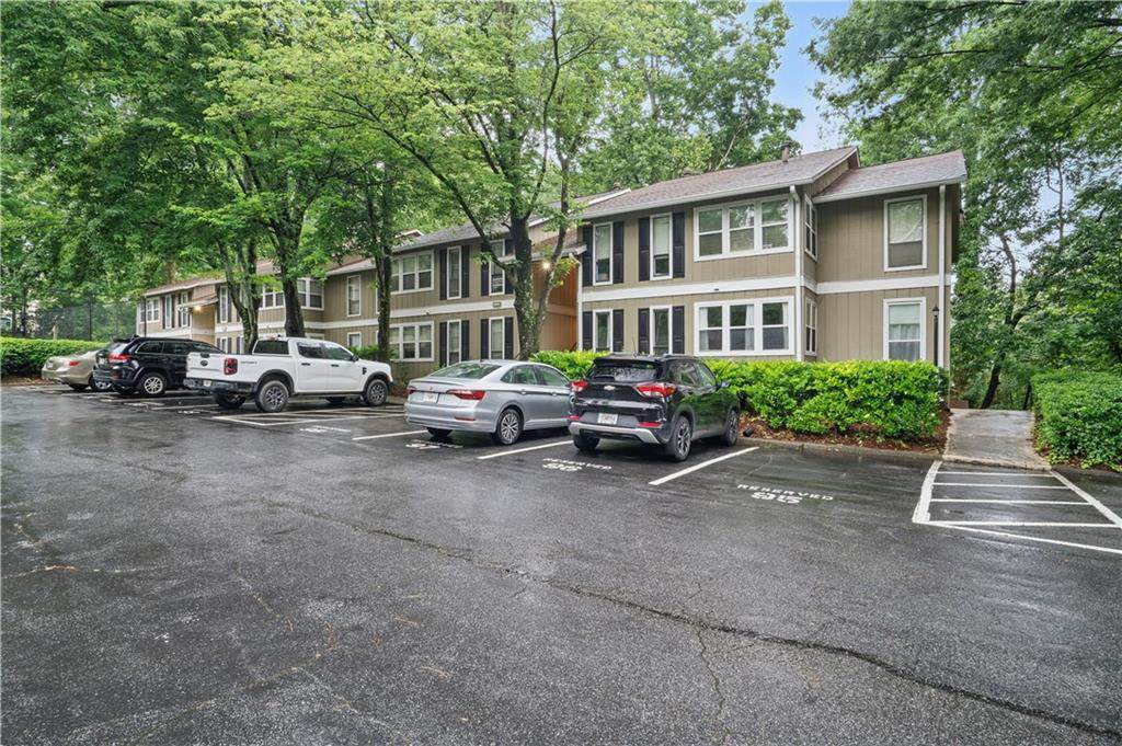 5157 Roswell Road - Photo 1