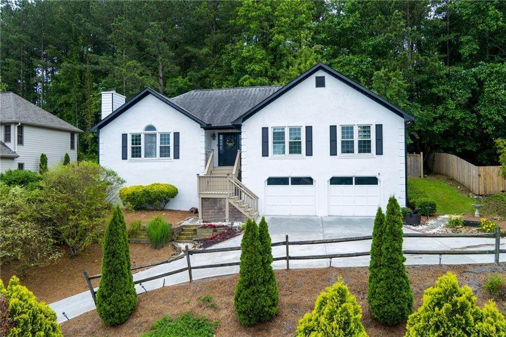 2111 Yorkshire Court - Photo 1