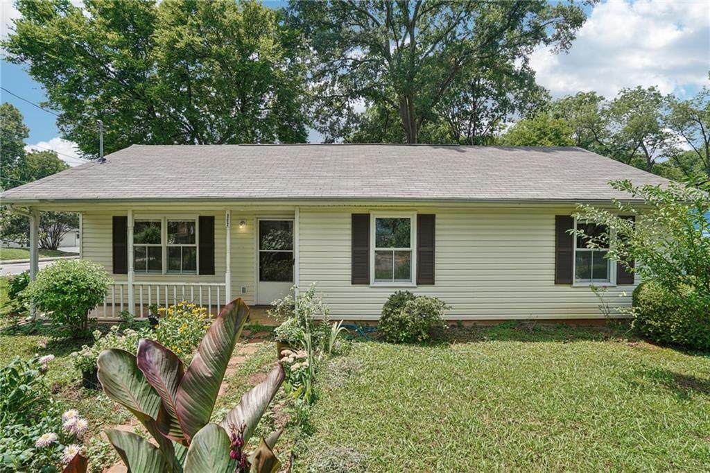 302 Douglas Street - Photo 1