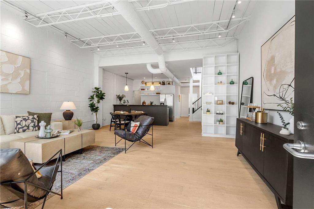 820 Dekalb Avenue - Photo 1