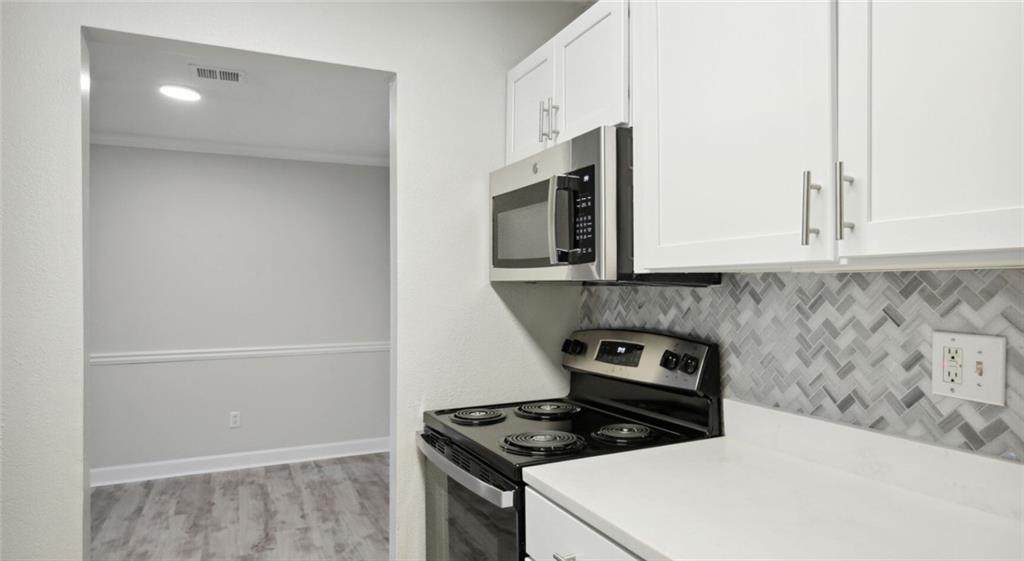 100 Pinhurst Drive - Photo 1