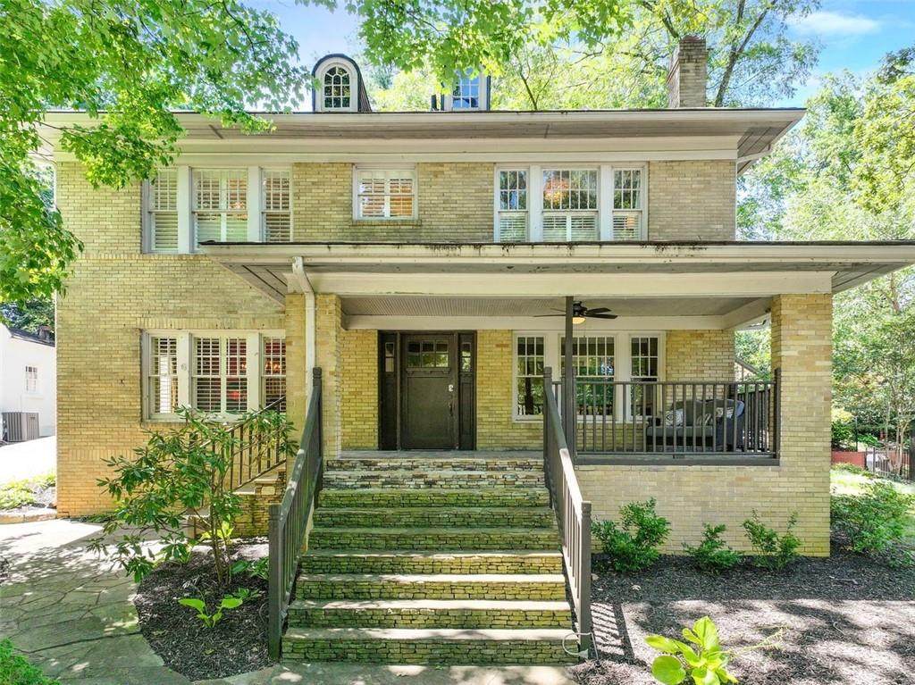 405 Brentwood Drive - Photo 1