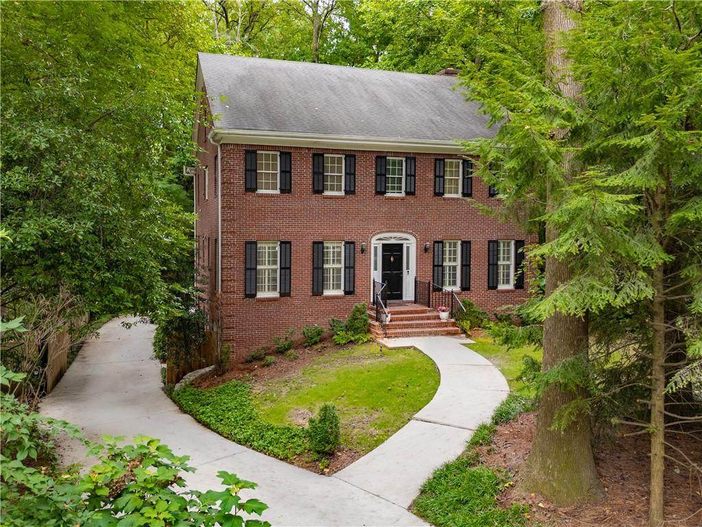 327 Parkwood Road - Photo 1