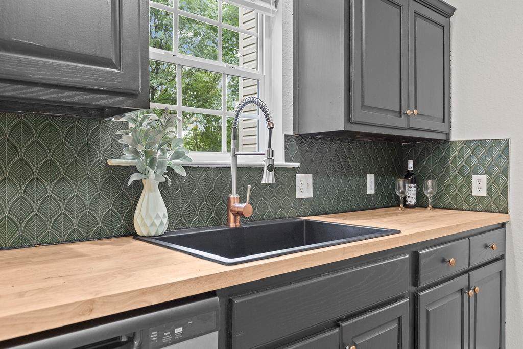 267 Pointe Willow Drive - Photo 1