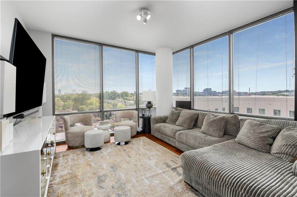 270 17th Street - Photo 1