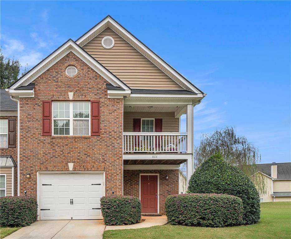 4616 Grand Central Parkway - Photo 1