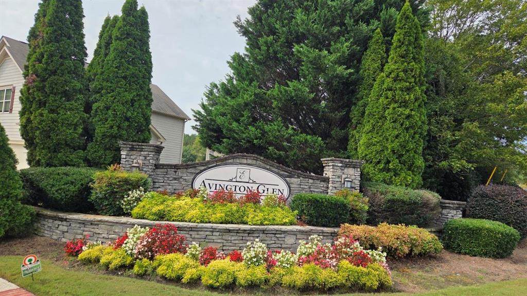 1388 Avington Glen Drive - Photo 1