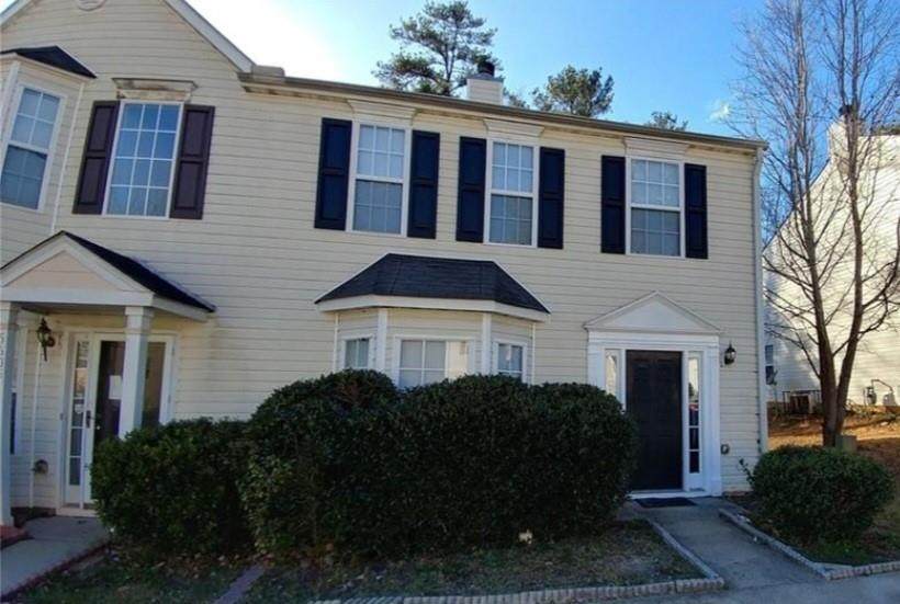 5595 Hampton Court - Photo 1