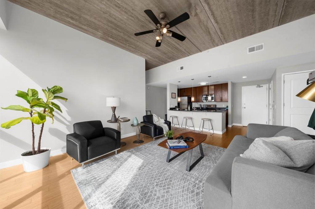 563 Memorial Drive - Photo 1