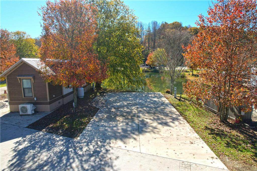 20 Mountain Meadows Circle - Photo 1