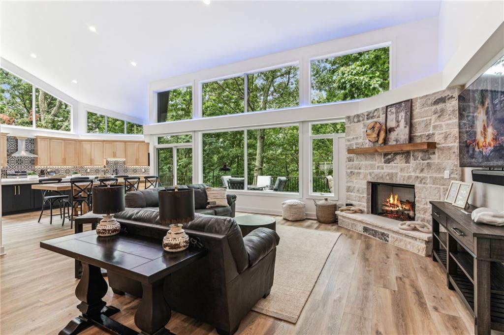 297 Fairview Court - Photo 1
