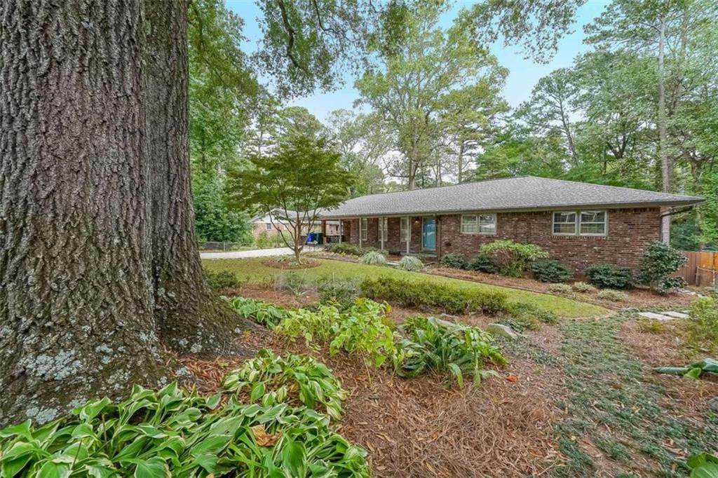 1445 Linkwood Lane - Photo 1