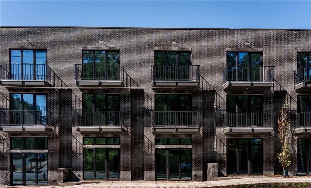 1160 Gracewood Avenue - Photo 1