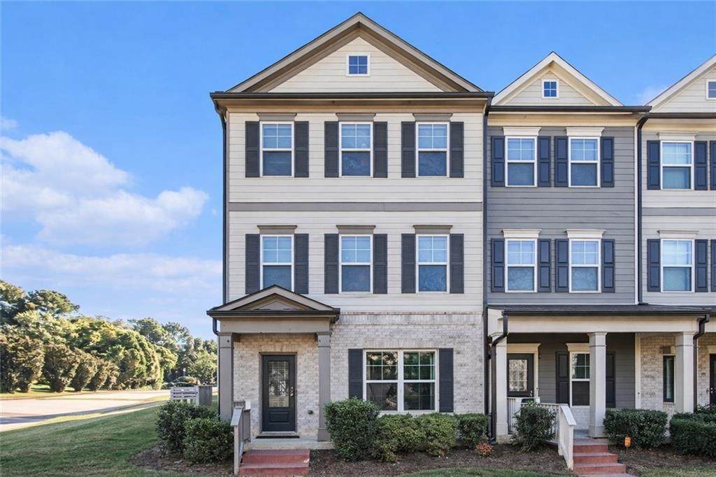 3627 Hawthorne Terrace - Photo 1