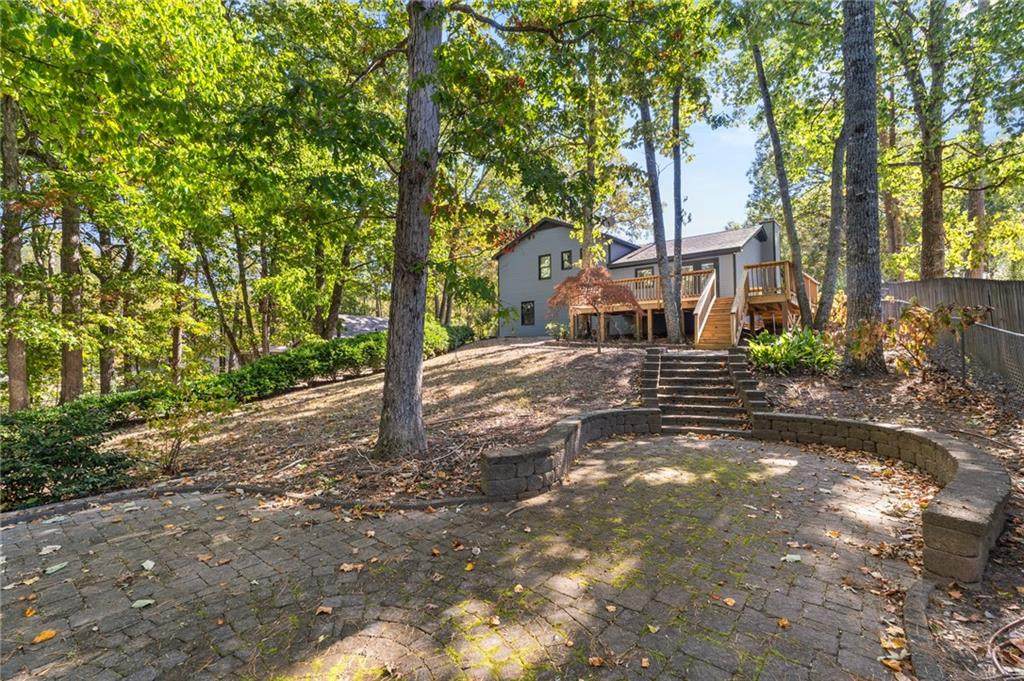 2845 Sardis Drive - Photo 1