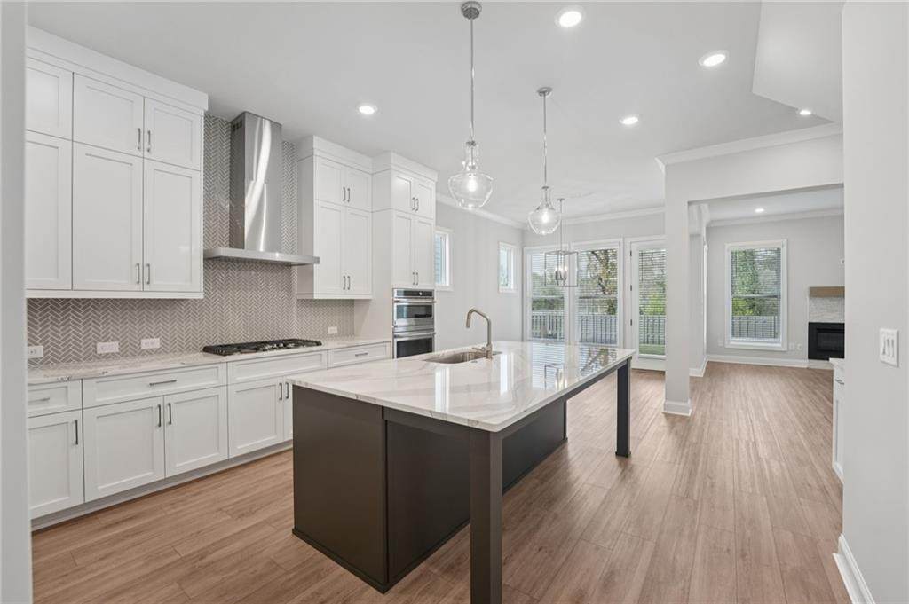 572 Sawnee Village Boulevard - Photo 1