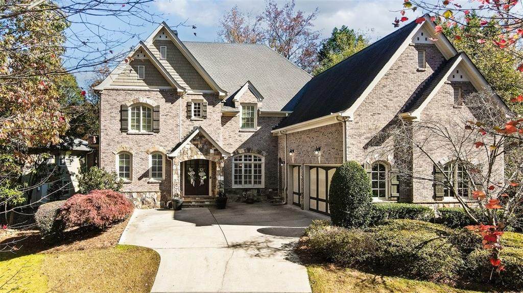 3283 Stratfield Drive - Photo 1