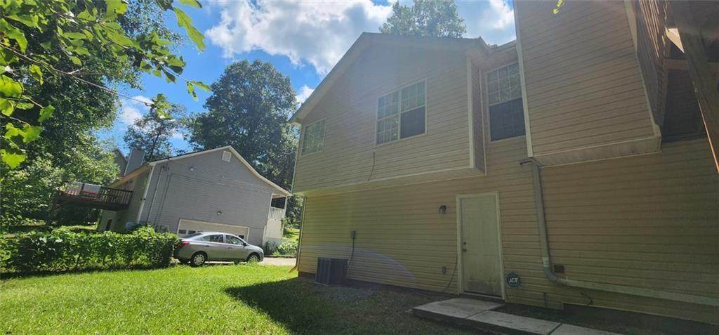 2184 Hampton Trail - Photo 1