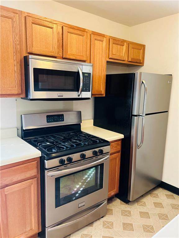 405 Fairburn Road - Photo 1