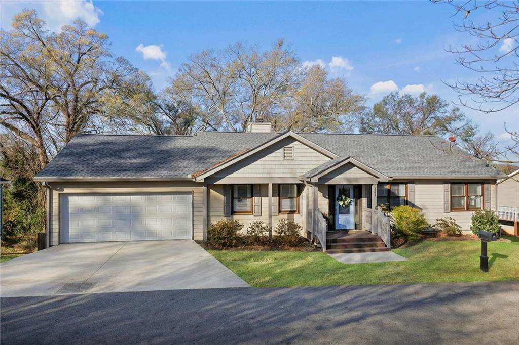 131 Holiday Street - Photo 1