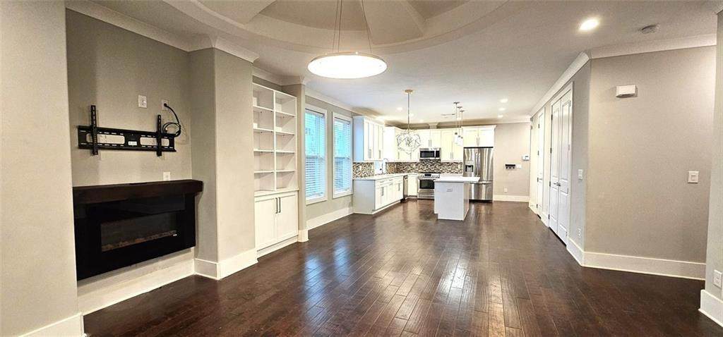 1993 Memorial Drive - Photo 1