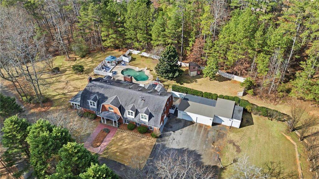 1445 Squire Lane - Photo 1