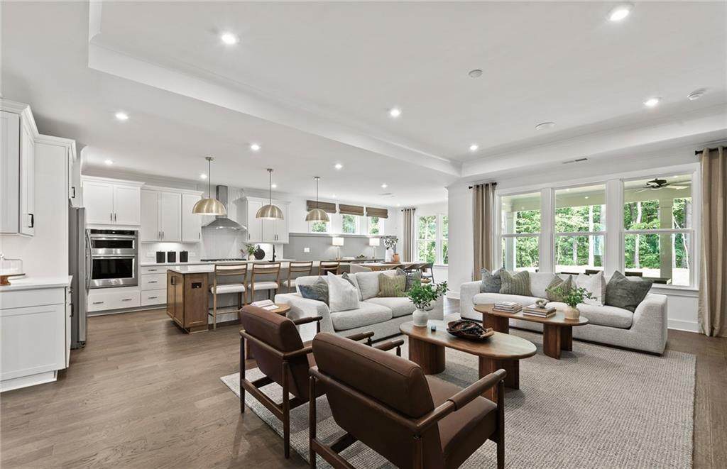 319 Canoe Place - Photo 1