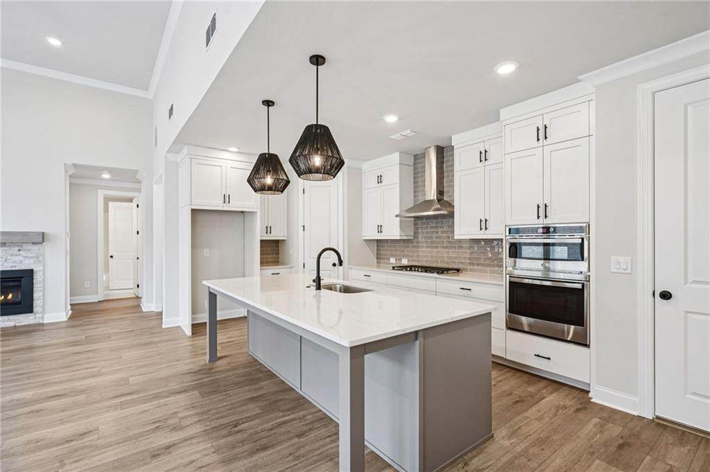 551 Pearl Street - Photo 1