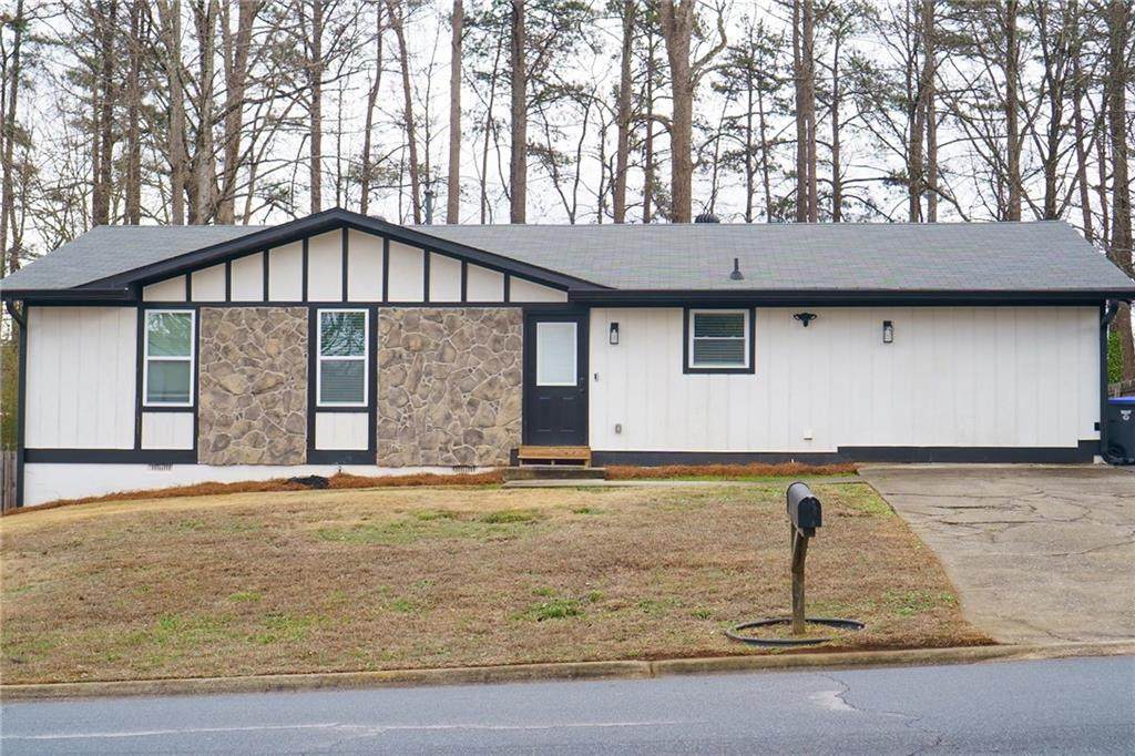 2535 Rhoanoke Drive - Photo 1