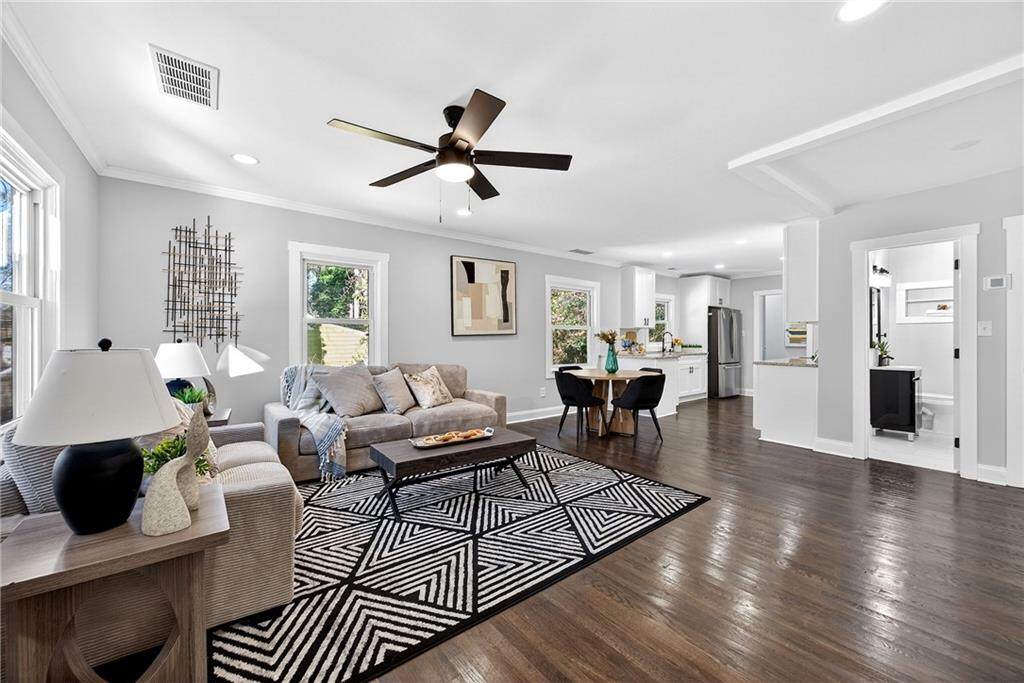 430 Wilkinson Drive - Photo 1