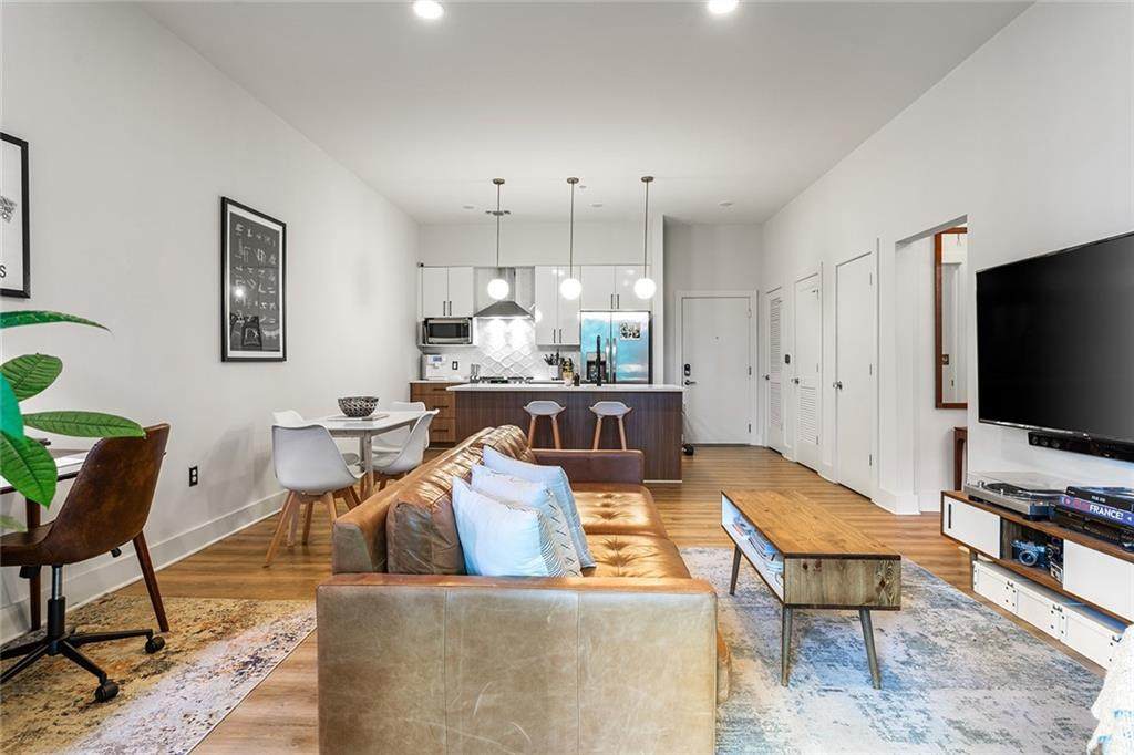 112 Rogers Street - Photo 1