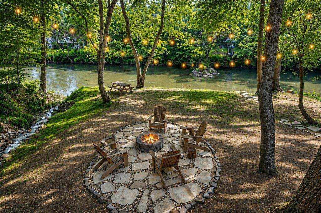 46 Floral Court - Photo 1