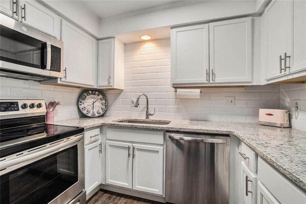 94 Rosaire Place - Photo 1