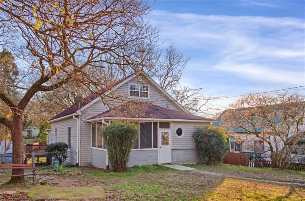 1617 Elm Street - Photo 1