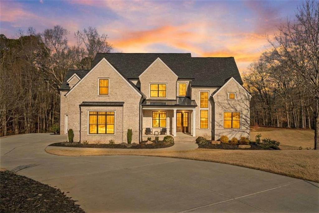 568 Versailles Drive - Photo 1