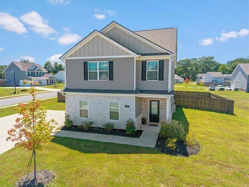 737 Woody Drive - Photo 1