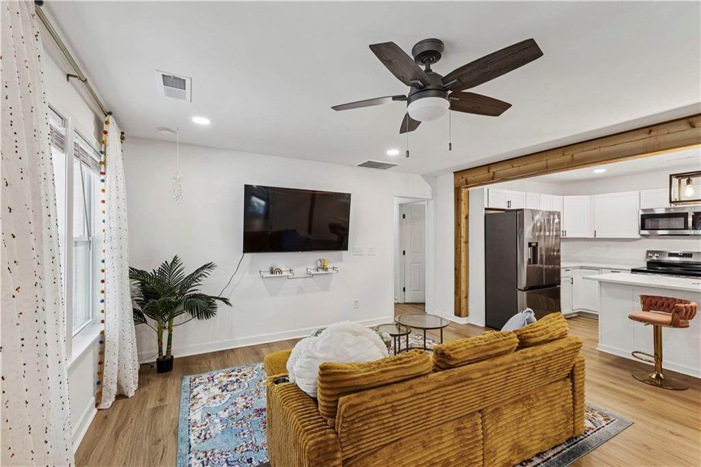 5729 Jefferson Avenue - Photo 1