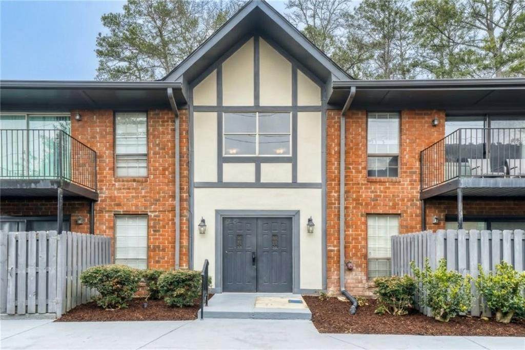 6851 Roswell Road - Photo 1