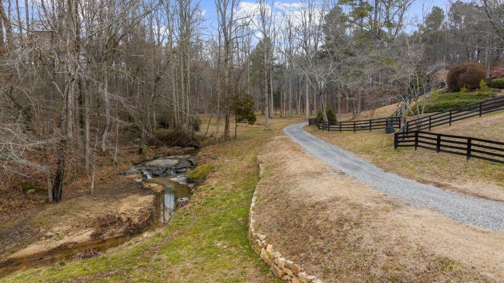 383 Liberty Grove Rd - Photo 1