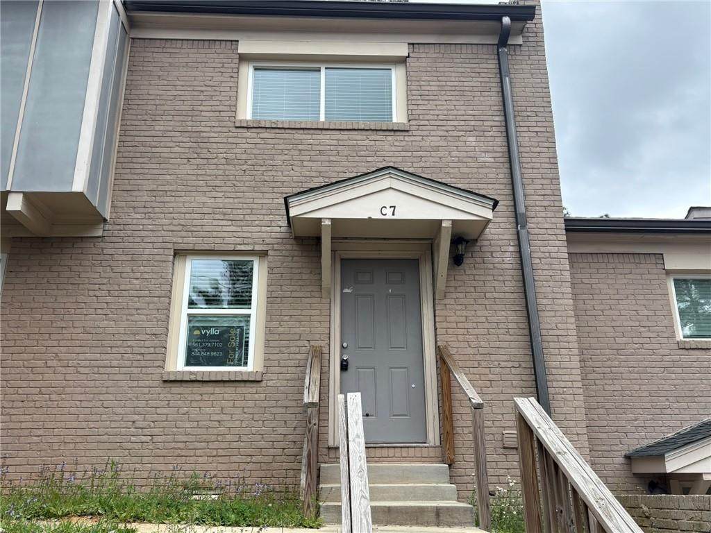 2604 Campbellton Road - Photo 1