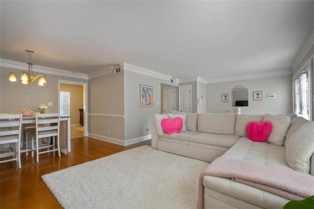 6980 Roswell Road - Photo 1