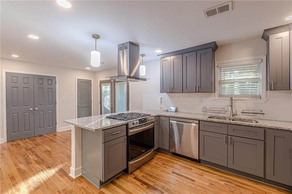 1395 Dennis Drive - Photo 1