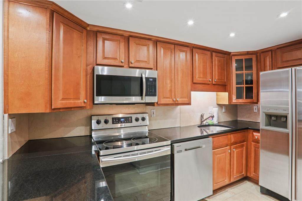 199 14th Street - Photo 1