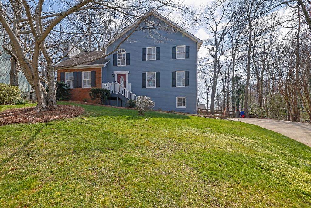 111 Raquel Drive - Photo 1