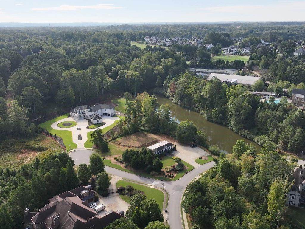 605 Stilwell Court - Photo 1