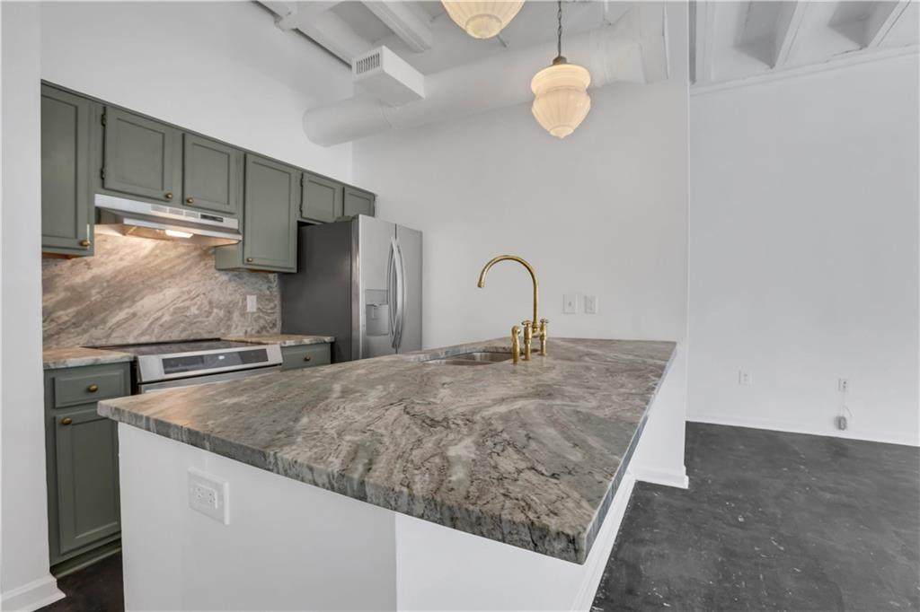 32 Peachtree Street - Photo 1
