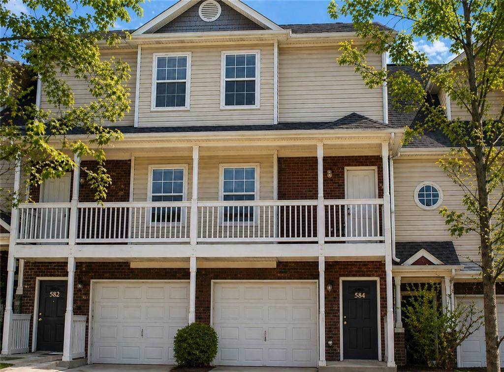 584 Windsor Street - Photo 1